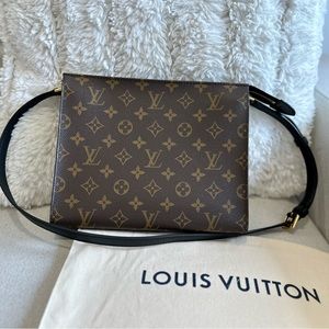 Louis Vuitton Poche Toillette NM